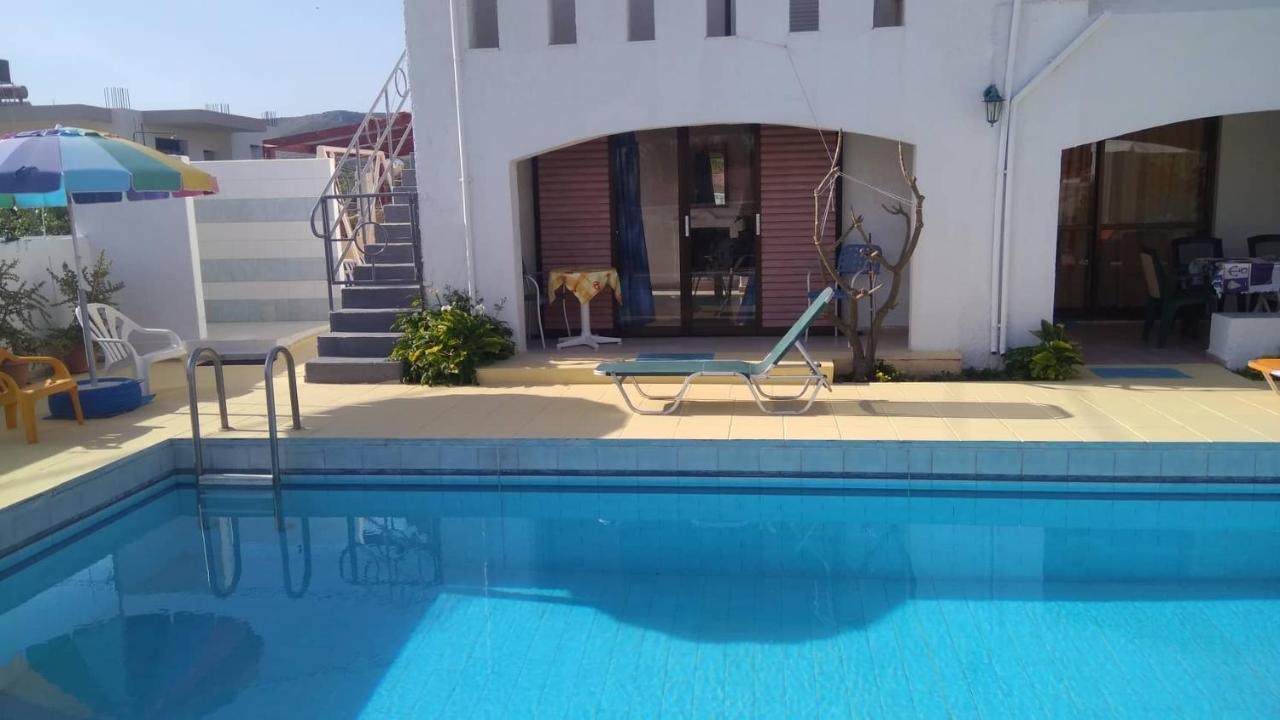 Villas Irene 5 Family Apartments Kokkini Hani Eksteriør billede