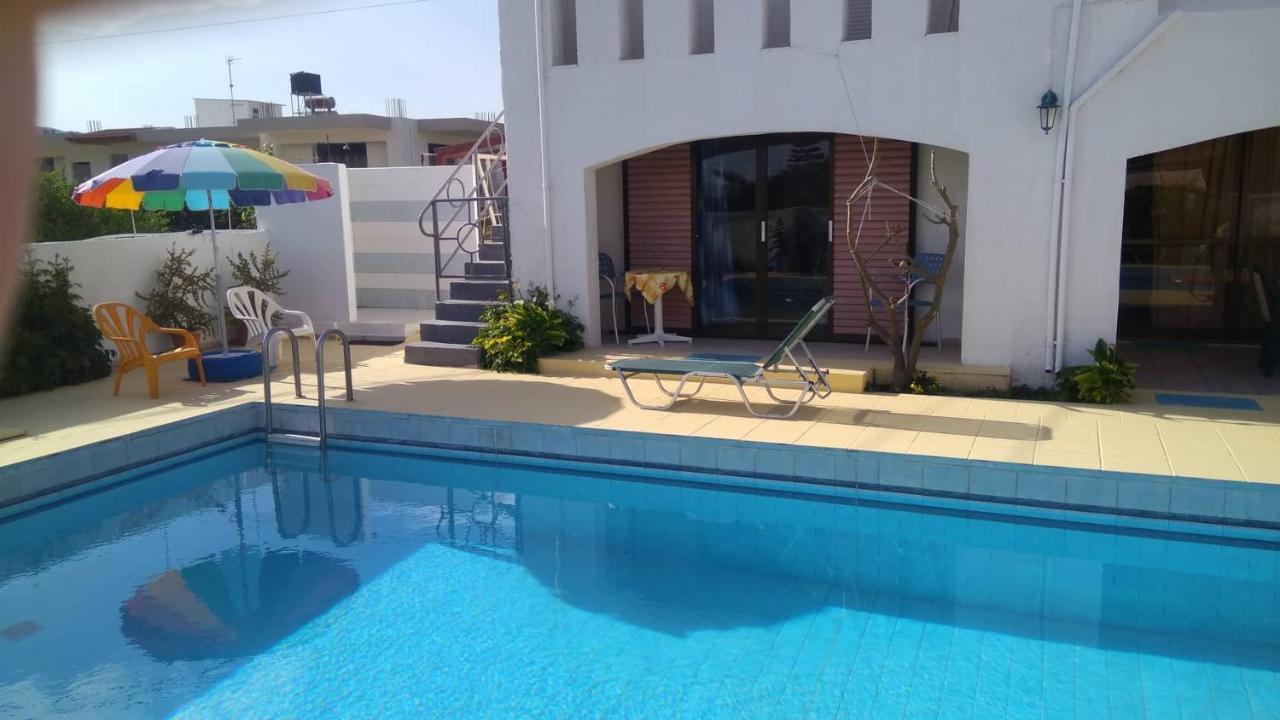 Villas Irene 5 Family Apartments Kokkini Hani Eksteriør billede
