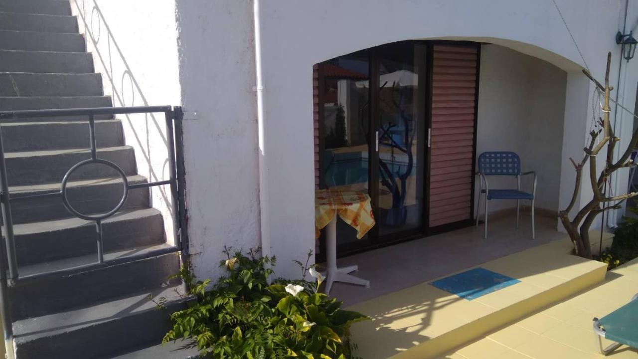 Villas Irene 5 Family Apartments Kokkini Hani Eksteriør billede