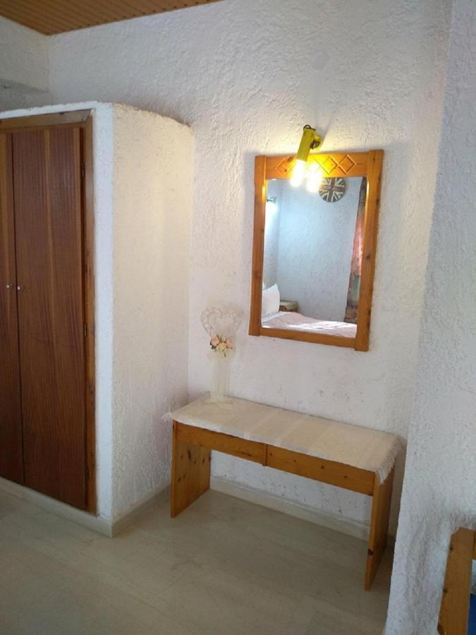 Villas Irene 5 Family Apartments Kokkini Hani Eksteriør billede